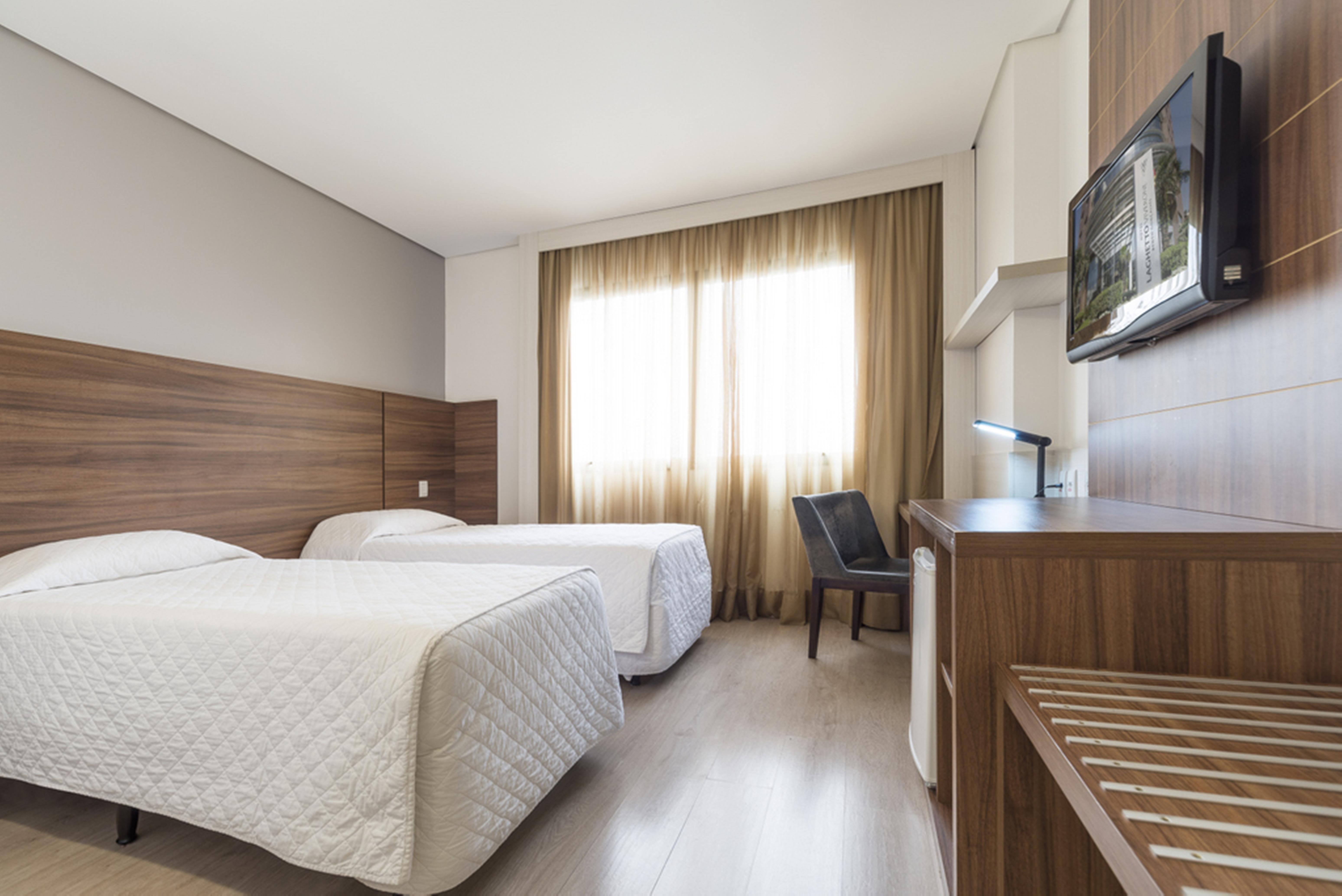 Hotel Laghetto Bento เบงโต กองซัลเวส ภายนอก รูปภาพ