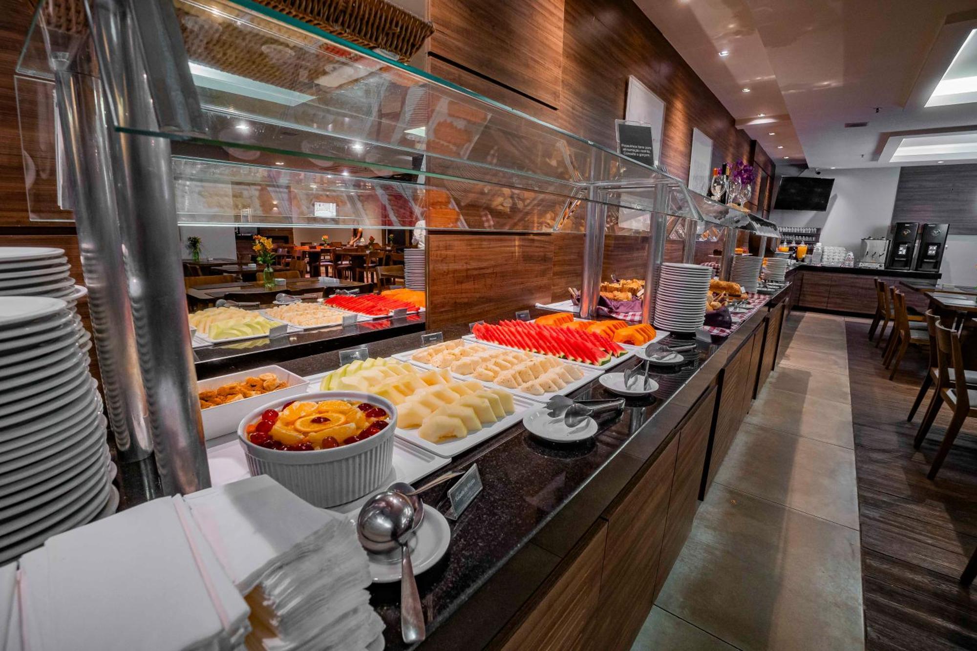 Hotel Laghetto Bento เบงโต กองซัลเวส ภายนอก รูปภาพ