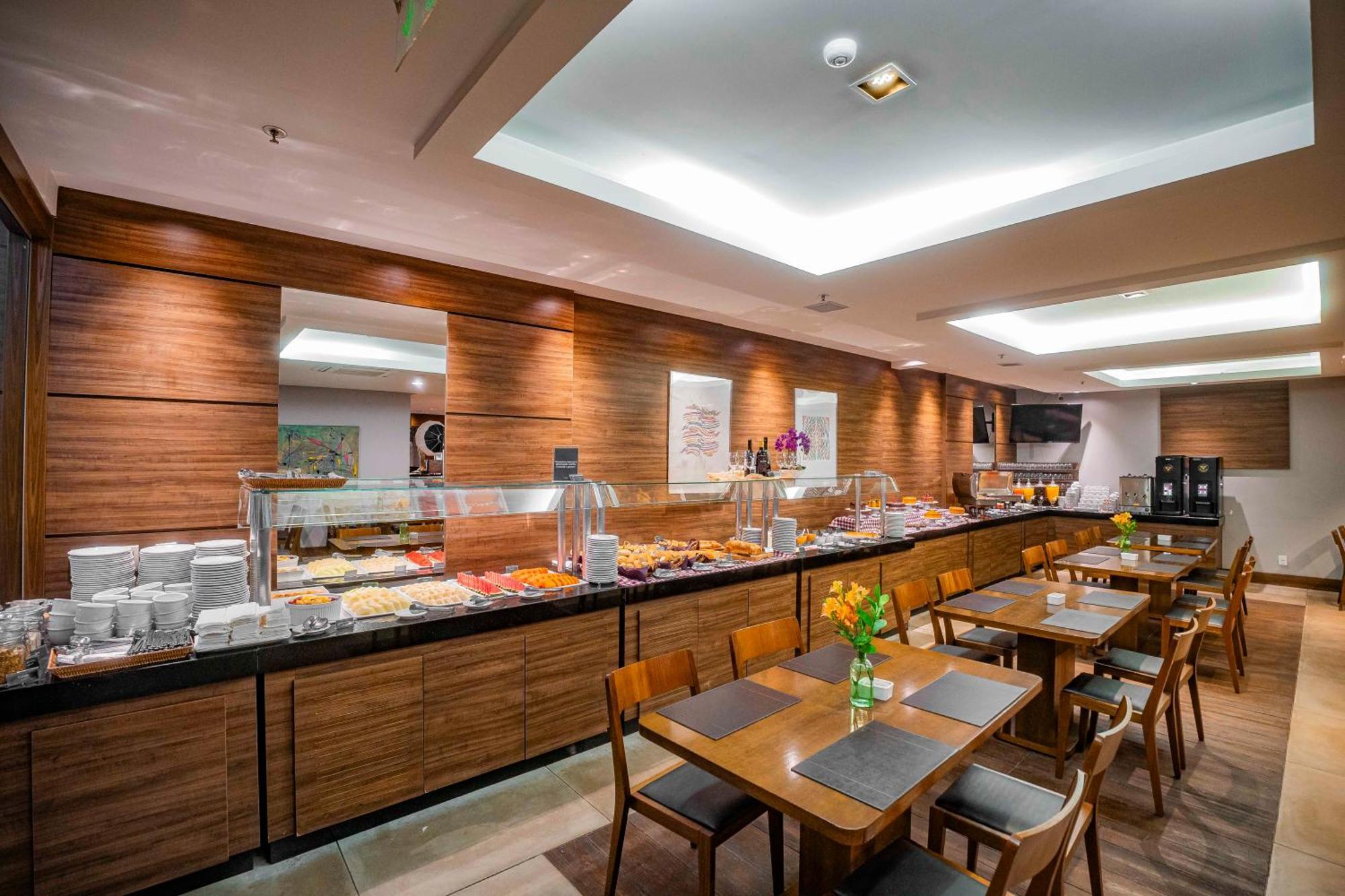 Hotel Laghetto Bento เบงโต กองซัลเวส ภายนอก รูปภาพ